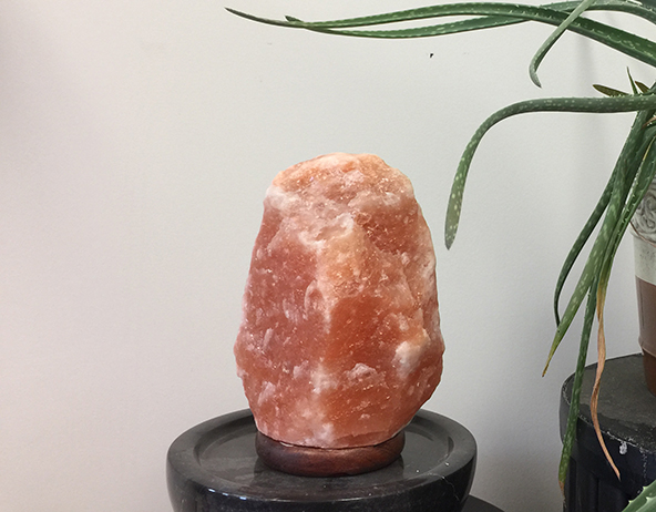 Science Behind Himalayan Salt Lamps: What They do for Your Body and Brain